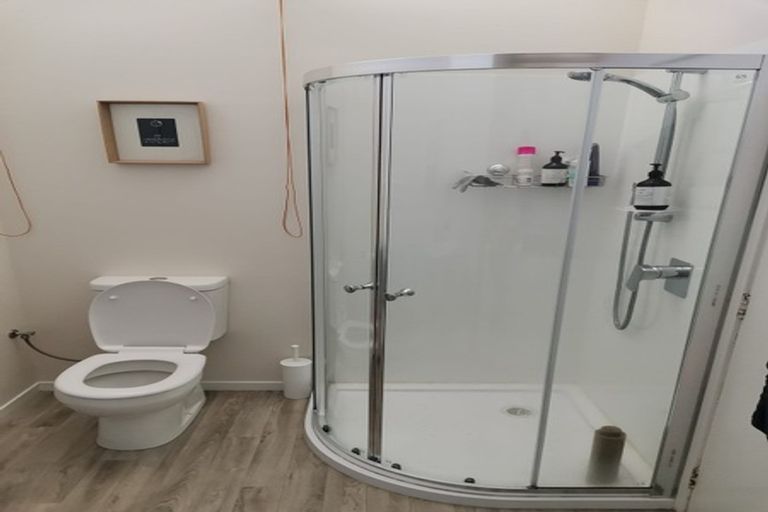 Photo of property in 85e Stottholm Road, Titirangi, Auckland, 0604