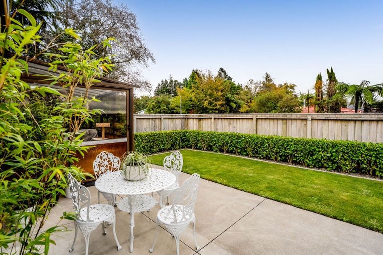 Photo of property in 19 Tainui Terrace, Inglewood, 4330