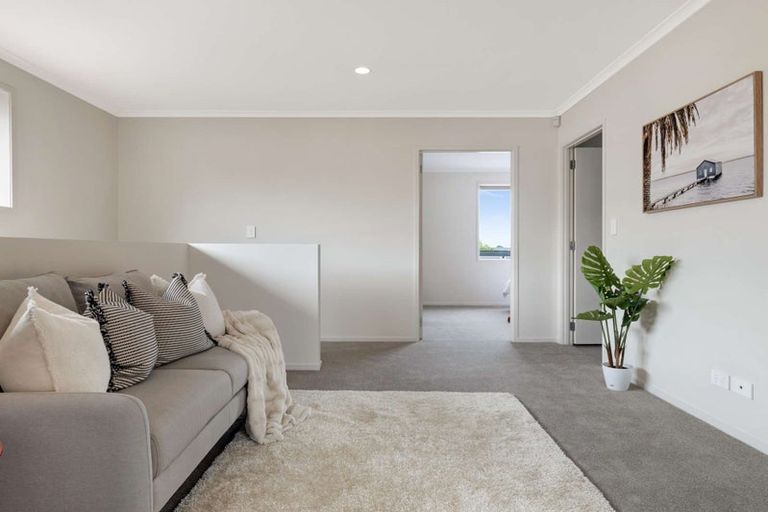 Photo of property in 18 Akeake Lane, Manurewa, Auckland, 2102