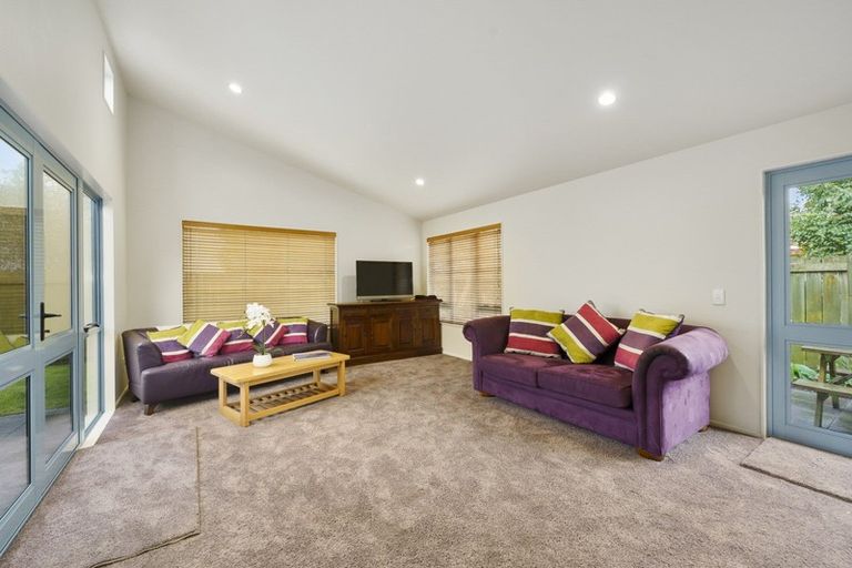 Photo of property in 60 Navigation Drive, Whitby, Porirua, 5024