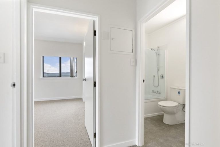 Photo of property in Hobson Court Flats, 74/70u Hobson Street, Thorndon, Wellington, 6011