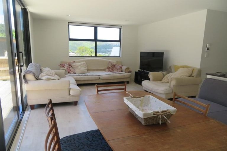 Photo of property in 16 Appleton Place, Karori, Wellington, 6012