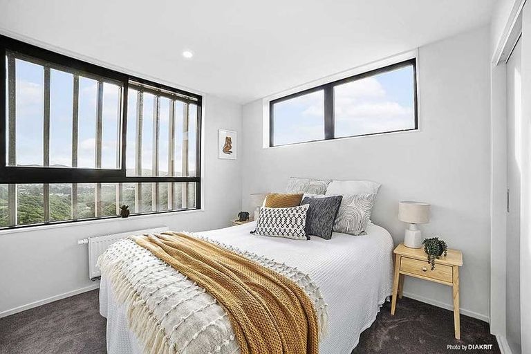 Photo of property in 6u5 Bushland Grove, Paparangi, Wellington, 6037