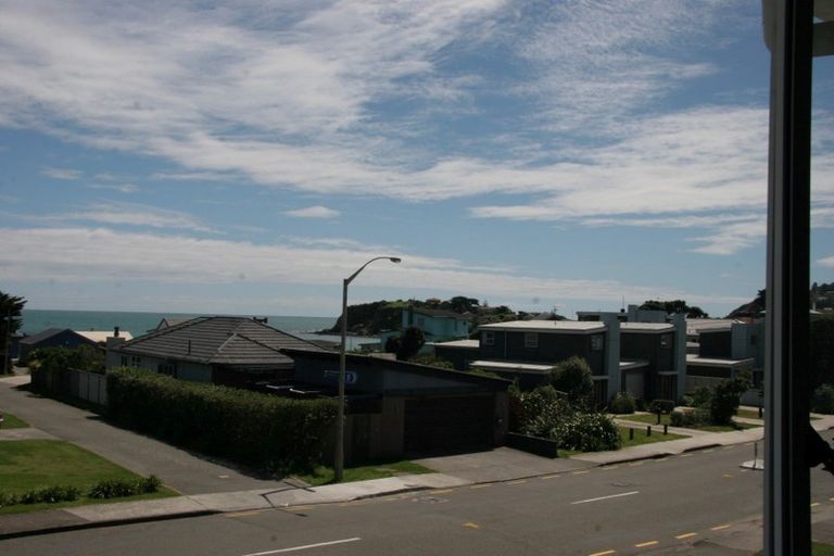 Photo of property in 25a-d Tireti Road, Titahi Bay, Porirua, 5022