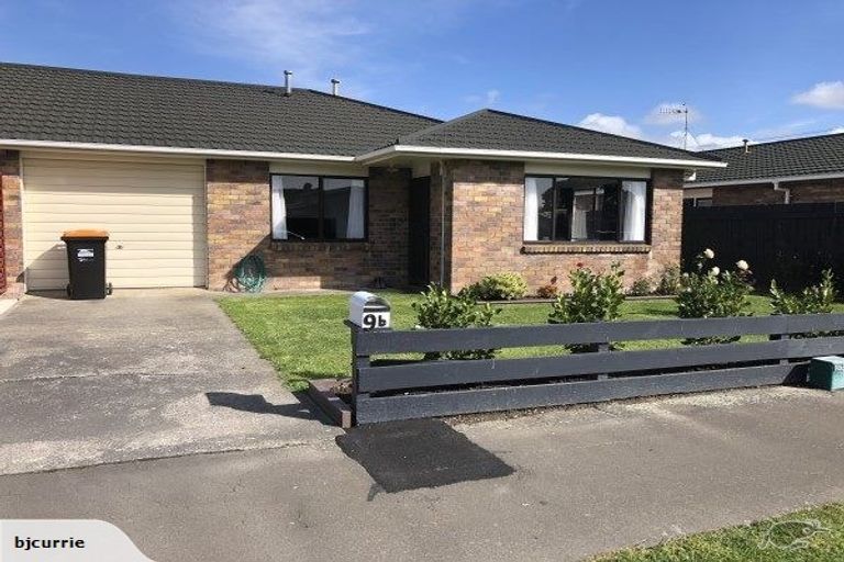 Photo of property in 9b Fairs Road, Milson, Palmerston North, 4414