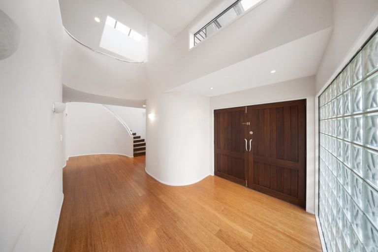 Photo of property in 84 Clovelly Road, Bucklands Beach, Auckland, 2012