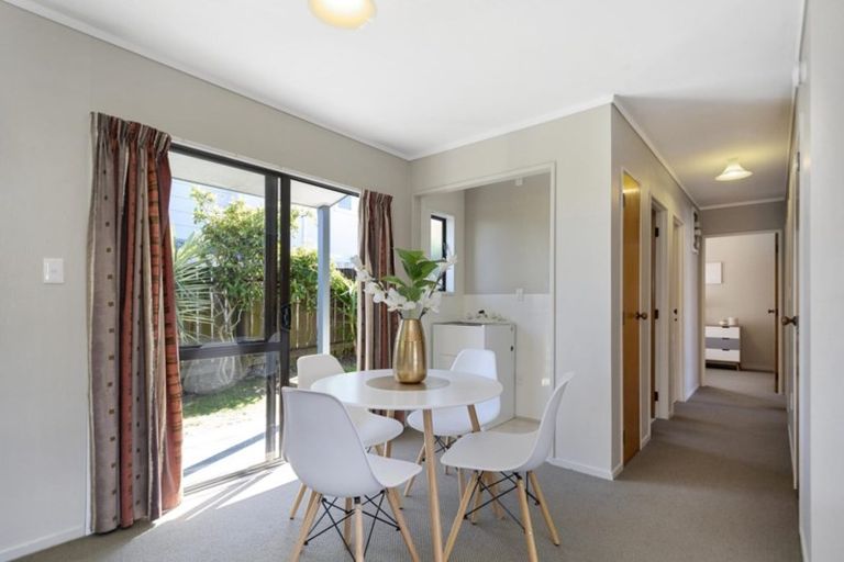Photo of property in 37a Simpson Road, Papamoa Beach, Papamoa, 3118
