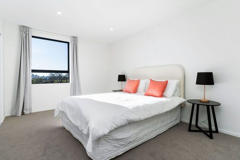 Photo of property in 17a Malaga Crescent, Harewood, Christchurch, 8051