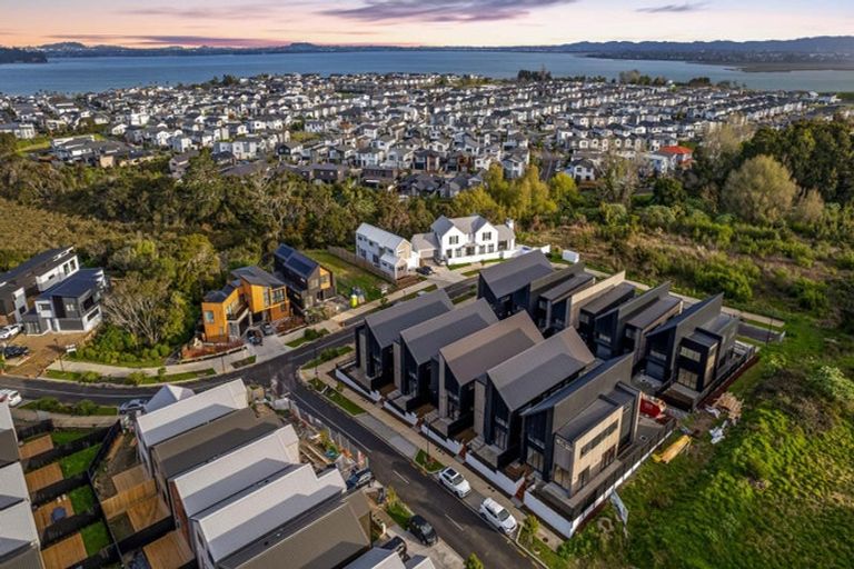 Photo of property in 69 Waterlily Street, Hobsonville, 0616