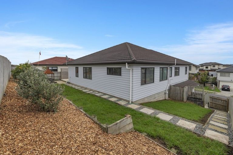 Photo of property in 46 Kokako Rise, Papakura, 2110
