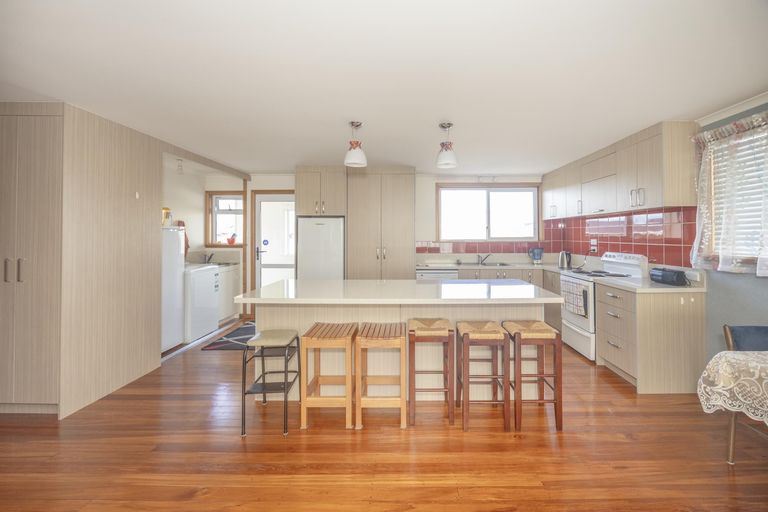 Photo of property in 37 Taward Street, Oamaru North, Oamaru, 9400