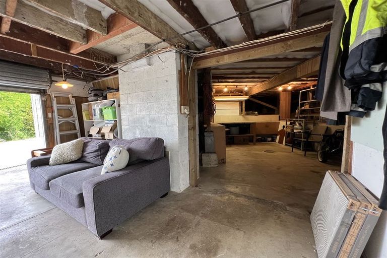 Photo of property in 19 Mcclintock Road, Massey, Auckland, 0614