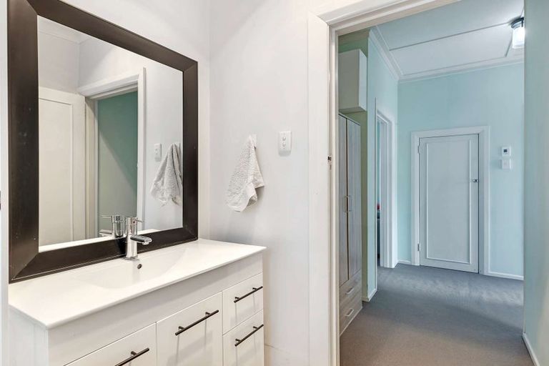 Photo of property in 900 Freyberg Street, Raureka, Hastings, 4120