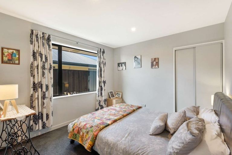 Photo of property in 12 Waimarie Street, Pegasus, 7612