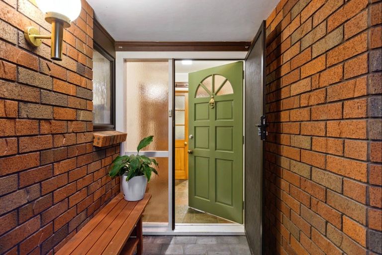 Photo of property in 24 Maygrove Drive, Orewa, 0931