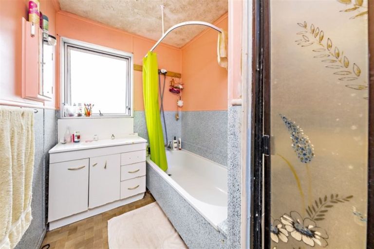 Photo of property in 85 Friedlanders Road, Manurewa, Auckland, 2102