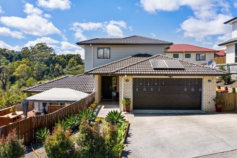 Photo of property in 121 Keri Vista Rise, Papakura, 2110