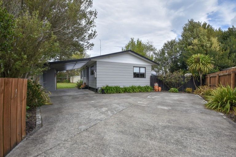 Photo of property in 9 Baillie Crescent, Carterton, 5713