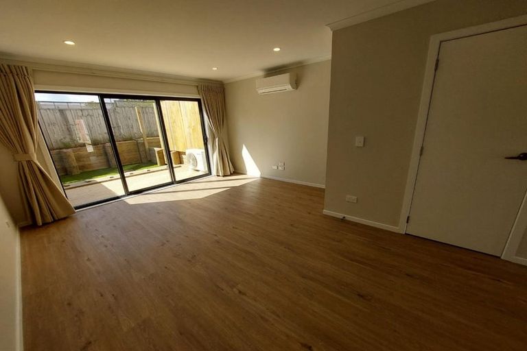 Photo of property in 6/125b Metcalfe Road, Ranui, Auckland, 0612