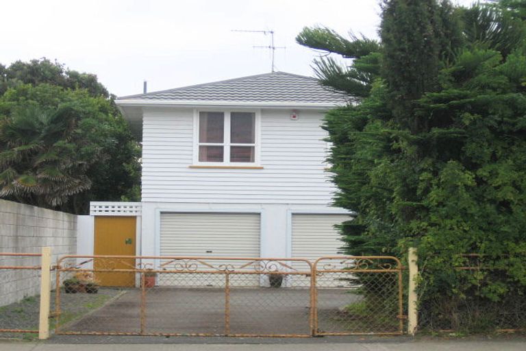 Photo of property in 33 Manly Street, Paraparaumu Beach, Paraparaumu, 5032
