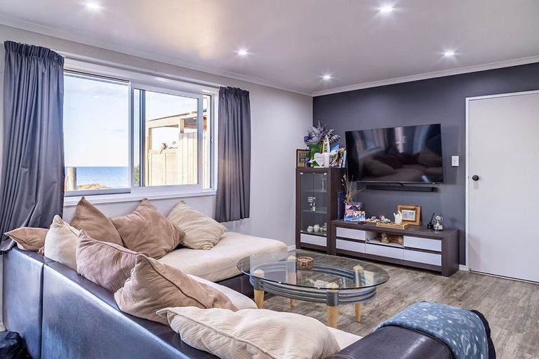 Photo of property in 573 Pukehina Parade, Pukehina, Te Puke, 3189