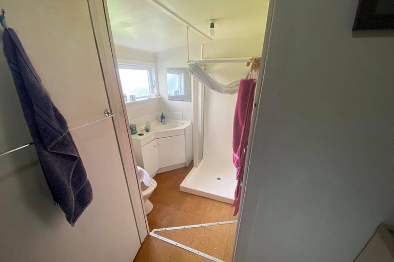 Photo of property in 87 Konini Road, Titirangi, Auckland, 0604