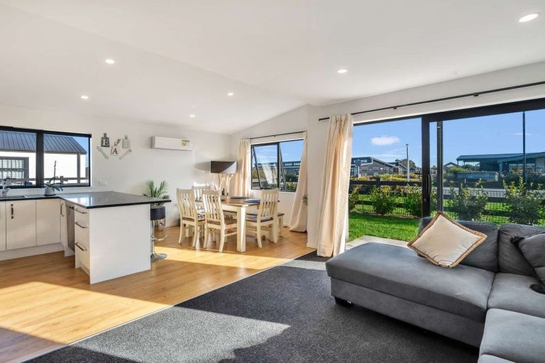 Photo of property in 32 Clement Avenue, Rolleston, 7615