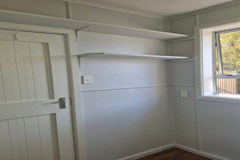 Photo of property in 10 Heather Place, Mairehau, Christchurch, 8052