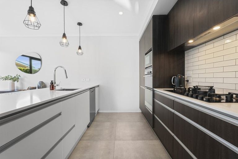 Photo of property in 5 Kuku Avenue, Red Beach, 0932