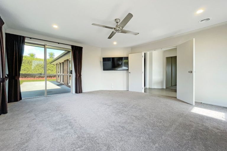 Photo of property in 2 Woodridge Drive, Flagstaff, Hamilton, 3210