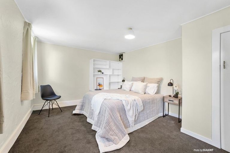 Photo of property in 38 Bedford Street, Northland, Wellington, 6012