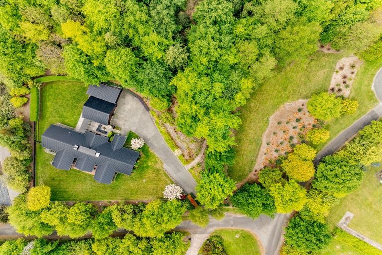 Photo of property in 38 Tauroa Valley Road, Havelock North, 4130
