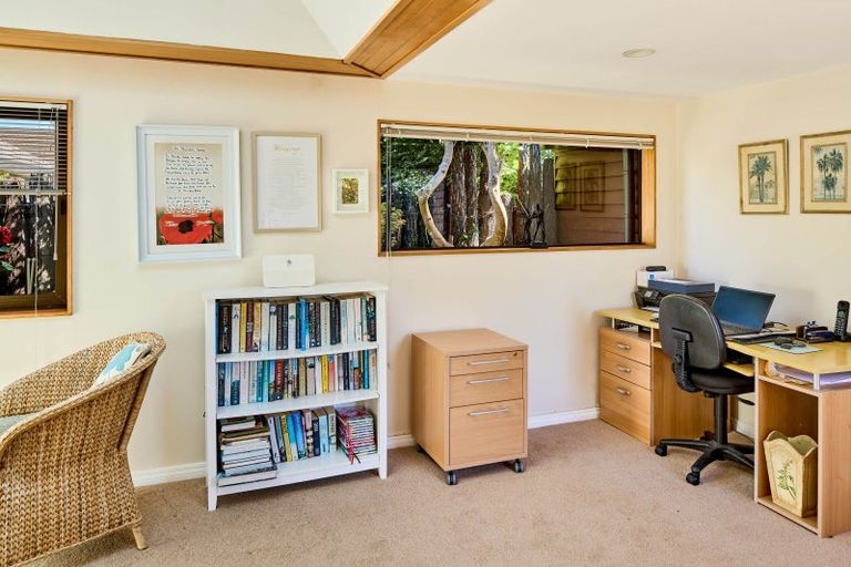 Photo of property in 70 Hautana Street, Woburn, Lower Hutt, 5010