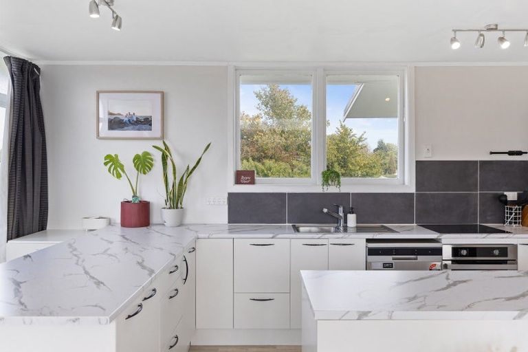 Photo of property in 12 Tee Street, Putaruru, 3411
