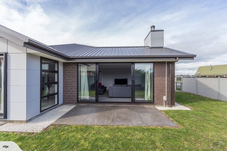 Photo of property in 2 Coleridge Street, Rolleston, 7614