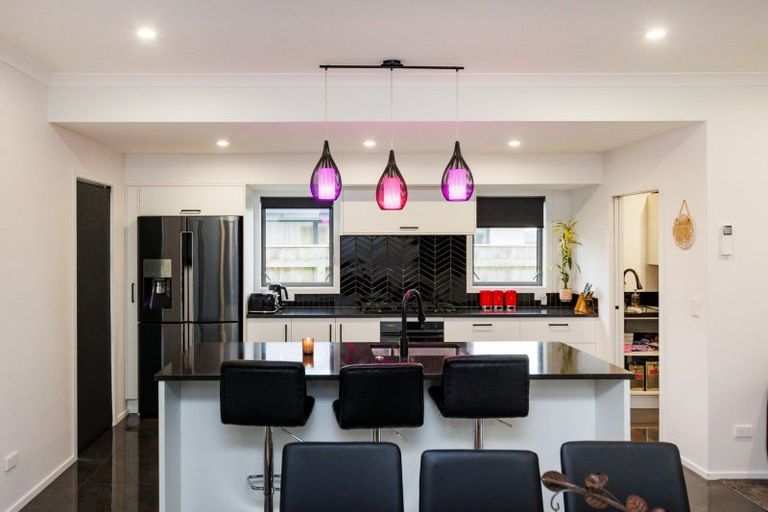 Photo of property in 12 Ivy Lane, Kelvin Grove, Palmerston North, 4414