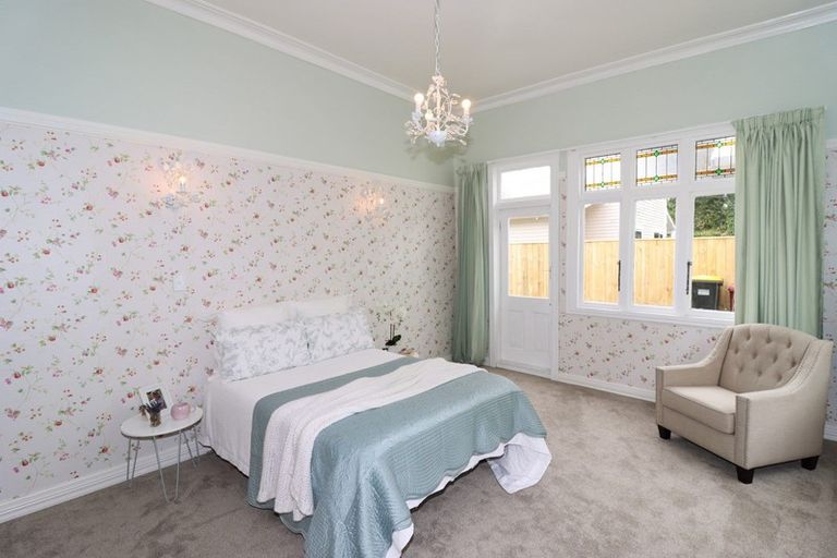 Photo of property in 206 Main Street, Greytown, 5712