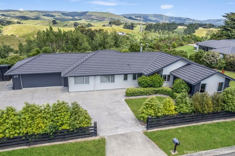 Photo of property in 17 Westwood Drive, Aokautere, Palmerston North, 4471