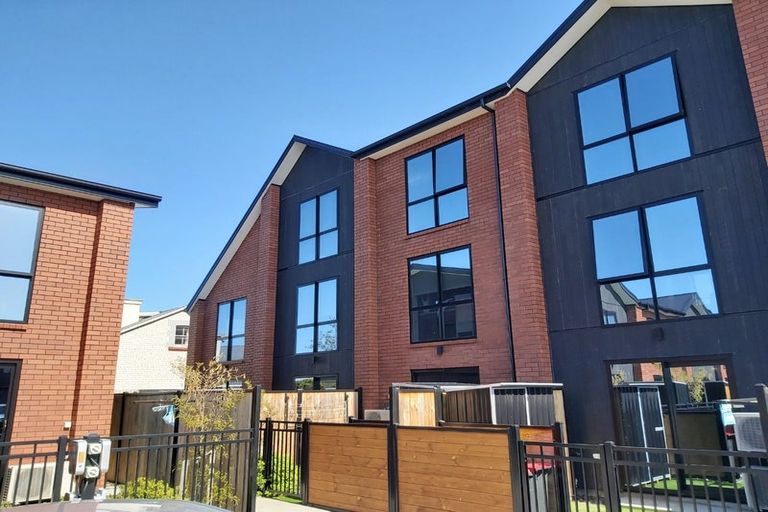 Photo of property in 2/7 Spencer Street, Addington, Christchurch, 8024