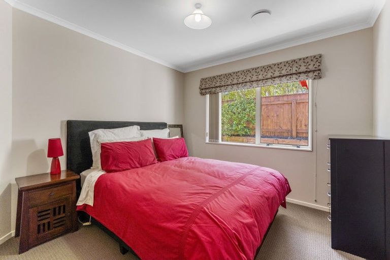 Photo of property in 15 Fytfield Place, Paraparaumu, 5032