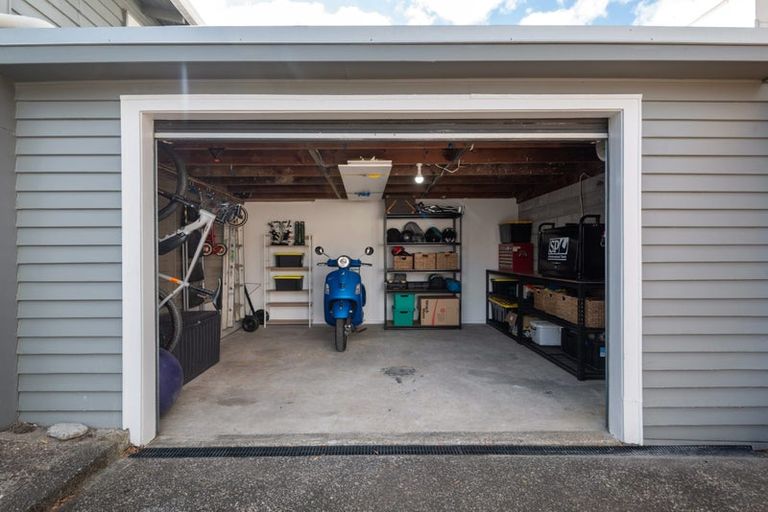 Photo of property in 1/5 Nelson Avenue, Northcote Point, Auckland, 0627