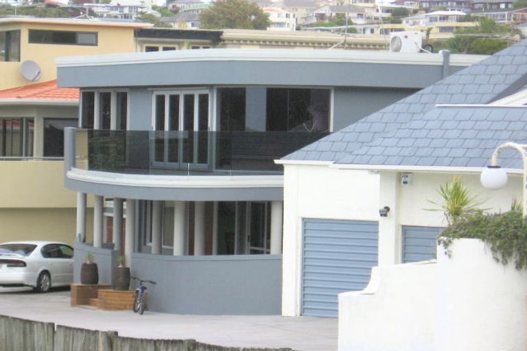Photo of property in 3/11 Montrose Terrace, Mairangi Bay, Auckland, 0630