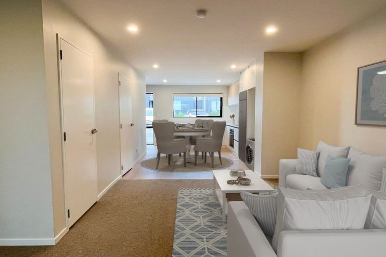 Photo of property in 5 Tukari Lane, Mangere Bridge, Auckland, 2022