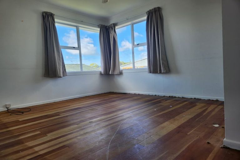 Photo of property in 21 Parker Avenue, New Lynn, Auckland, 0600