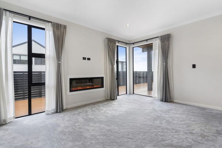 Photo of property in 13 Hautoa Lane, Flat Bush, Auckland, 2019