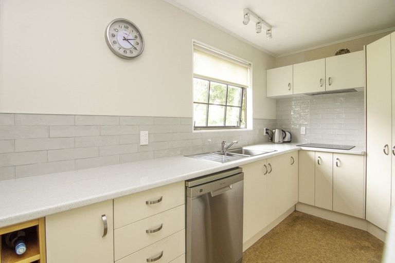 Photo of property in 68 Pencarrow Street, Highbury, Palmerston North, 4412