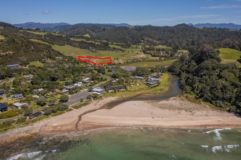 Photo of property in 5 Te Puia Place, Hot Water Beach, 3591