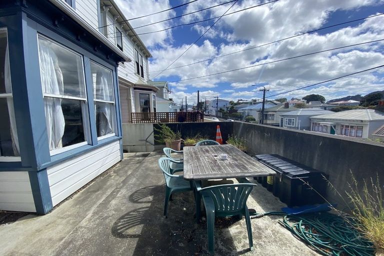 Photo of property in 108 Wallace Street, Mount Cook, Wellington, 6021