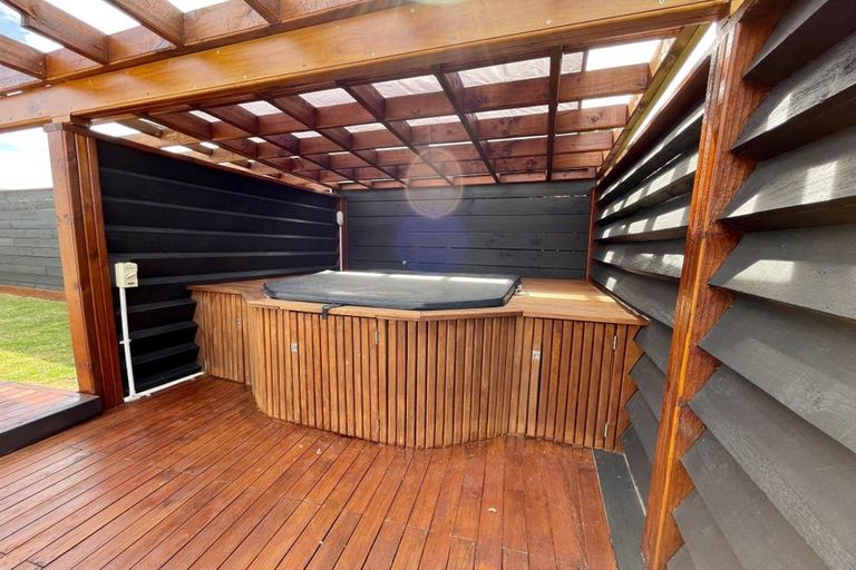 Photo of property in 121e George Street, Tuakau, 2121