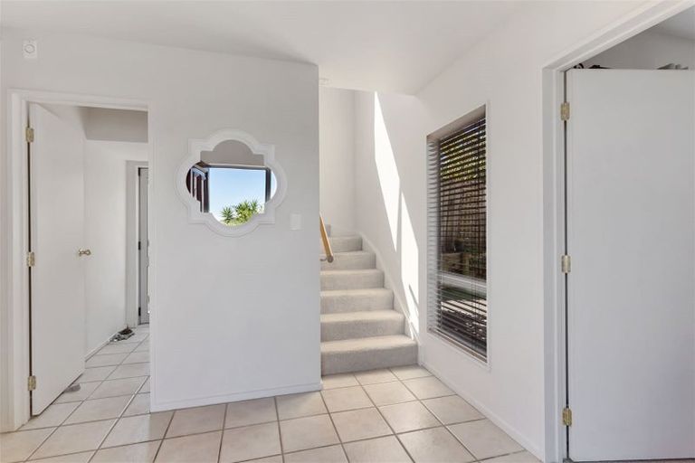 Photo of property in 2b Hall Avenue, Mangere, Auckland, 2022